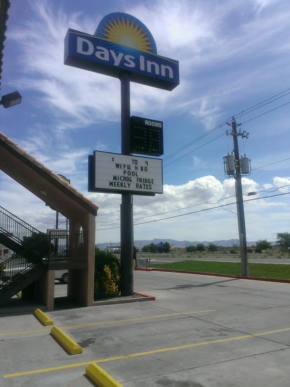 Days Inn By Wyndham Kingman East Экстерьер фото